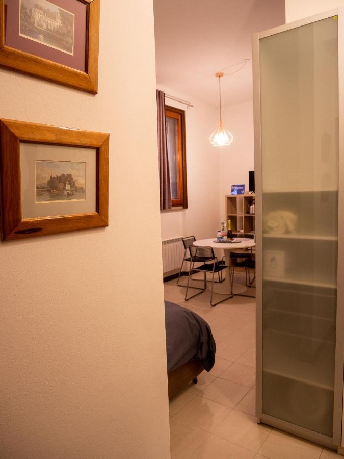 Chambers Short Rentals - Via Gezio Calini Brescia - 2 Studio Flats ภายนอก รูปภาพ