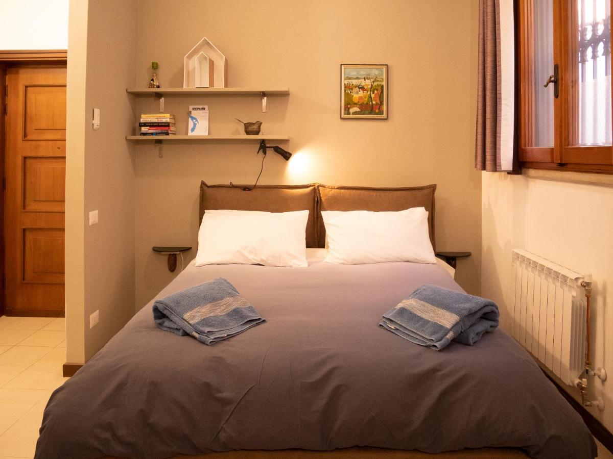 Chambers Short Rentals - Via Gezio Calini Brescia - 2 Studio Flats ภายนอก รูปภาพ